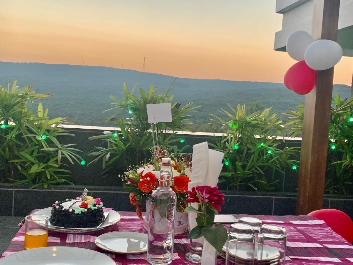 Leela Resort, The Exotic Boutique Hotel - Pure Veg Mahābaleshwar Eksteriør billede