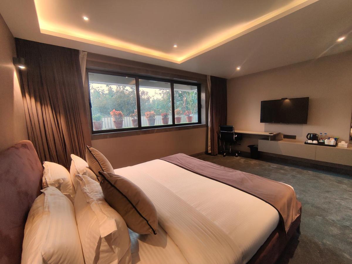 Leela Resort, The Exotic Boutique Hotel - Pure Veg Mahābaleshwar Eksteriør billede
