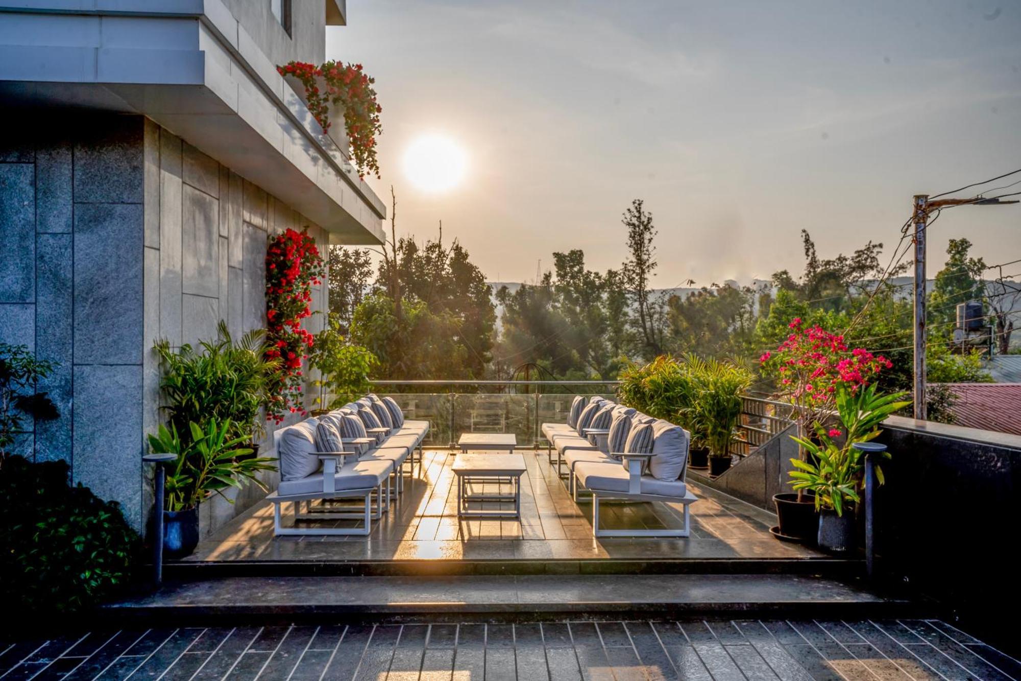 Leela Resort, The Exotic Boutique Hotel - Pure Veg Mahābaleshwar Eksteriør billede